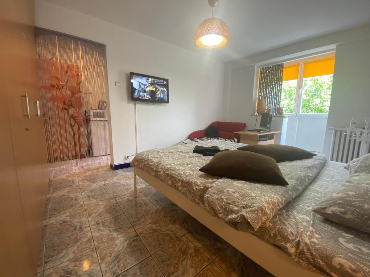 Piata Resita Host Apartment Bucharest Luaran gambar